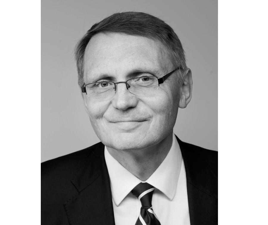 Jan L.  Backer