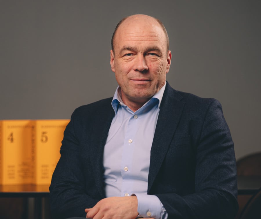Hans-Petter Nygård, Chief Executive Officer 